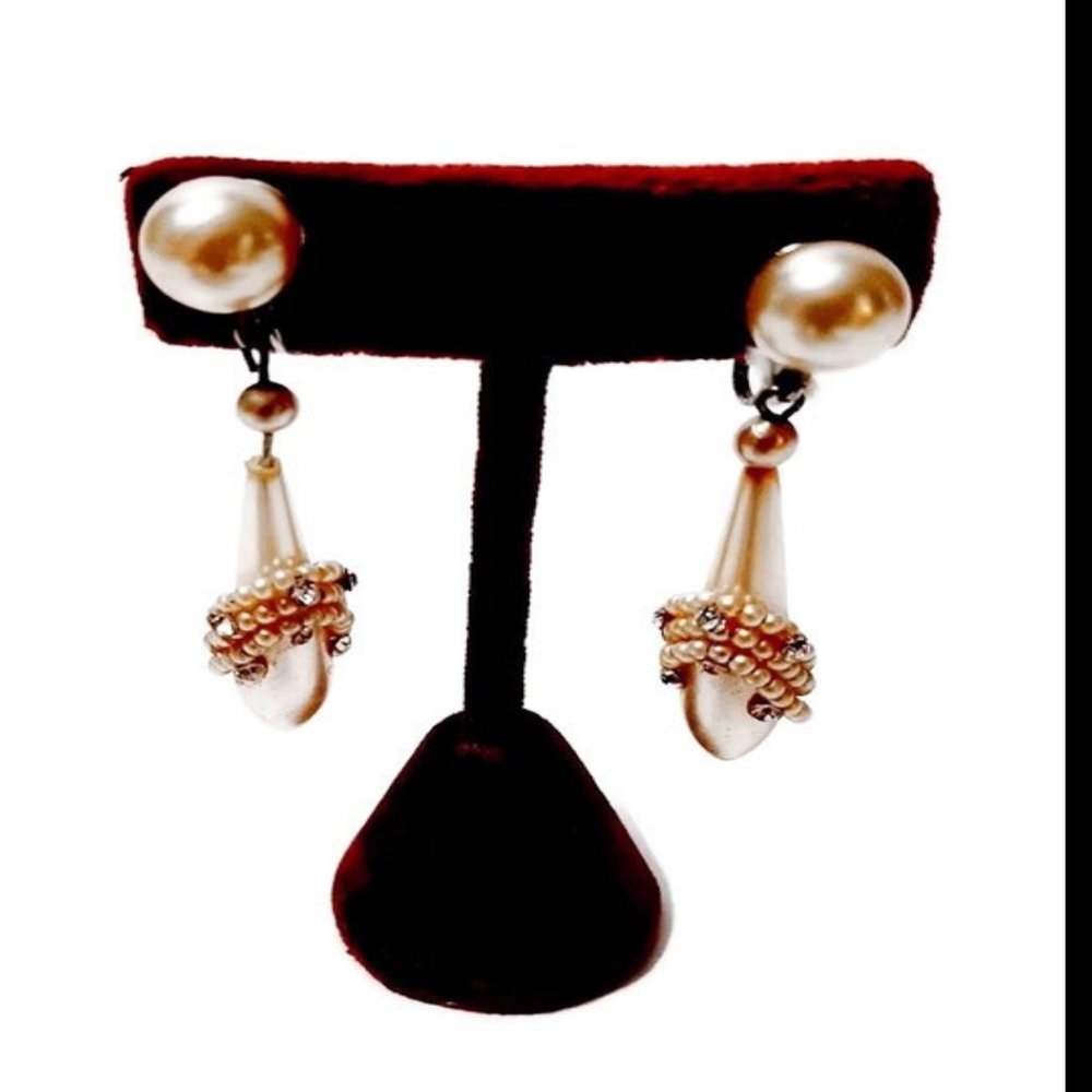 1950s Vintage Large Cream Pearl Tear Drop Dangle Earrings With Rhinestones